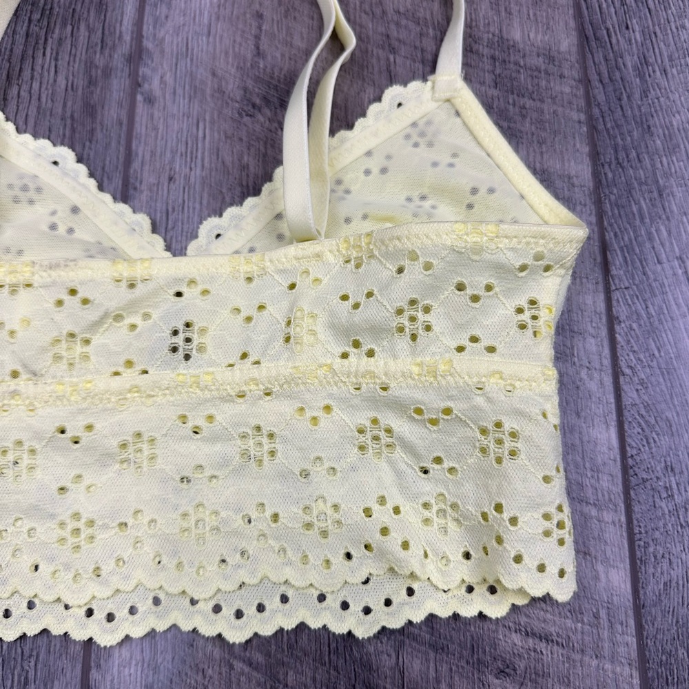 Colsie Yellow Eyelet Bralette - Picture 7 of 8